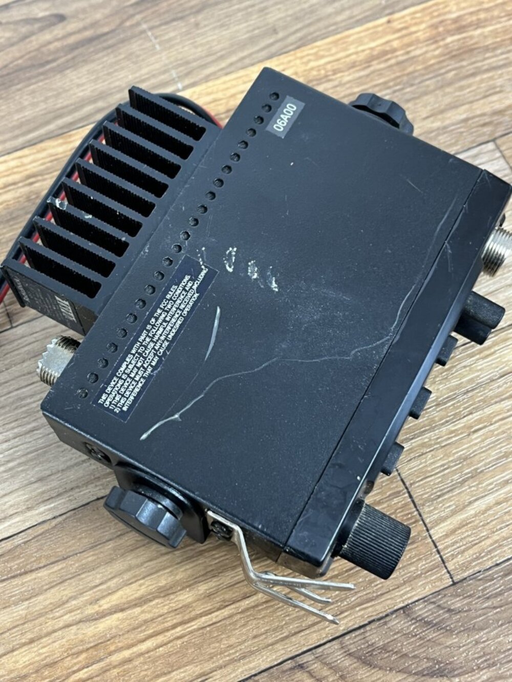Radio Shack HTX-252 25 watt 2meter tranceiver - EXTREMELY Small - 5x5x1 inch W B - Picture 10 of 10
